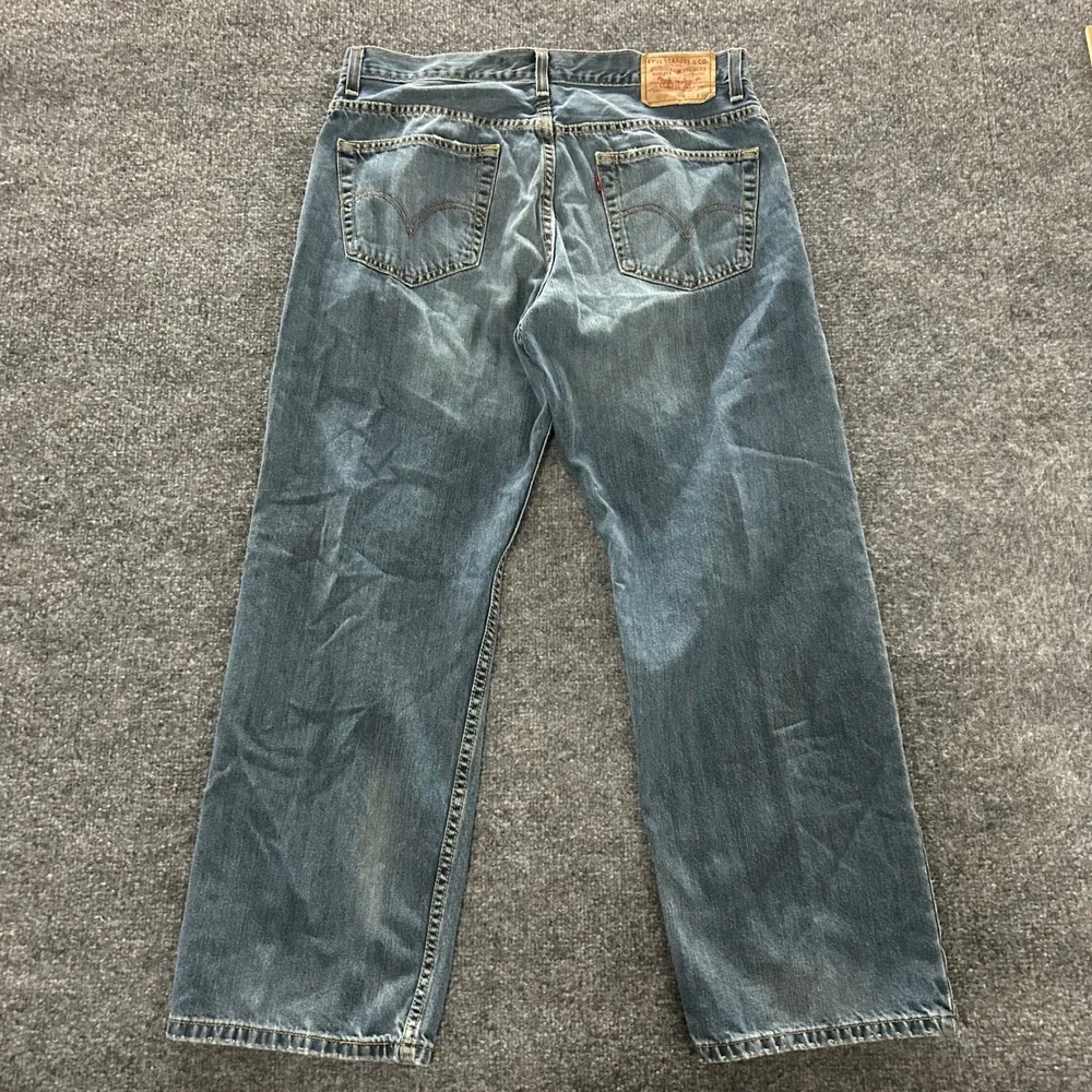 Levi's Jeans Mens Size 36x30 Blue 559 Relaxed Straight Leg Denim Medium Wash